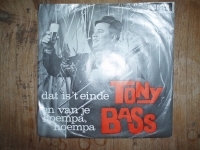 Tony Bass - Dat is het einde